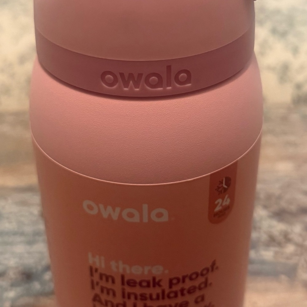 40oz Owala Pink Insulated Water Bottle with Built-in Straw - Picture 6 of 6